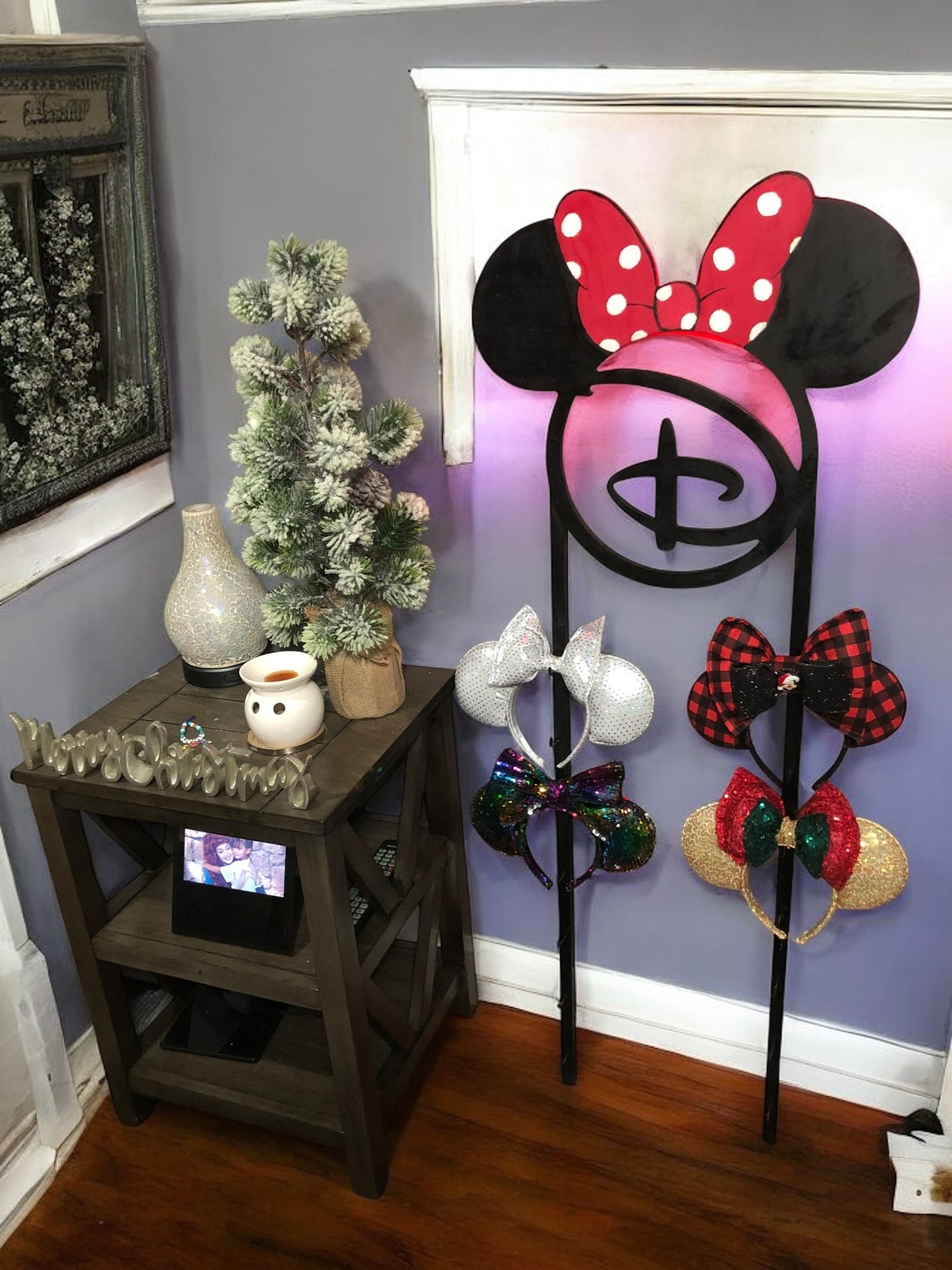 Minnie Mouse Headband or Jewelry Display with Battery and remote operated multicolor LED lights, Disney theme