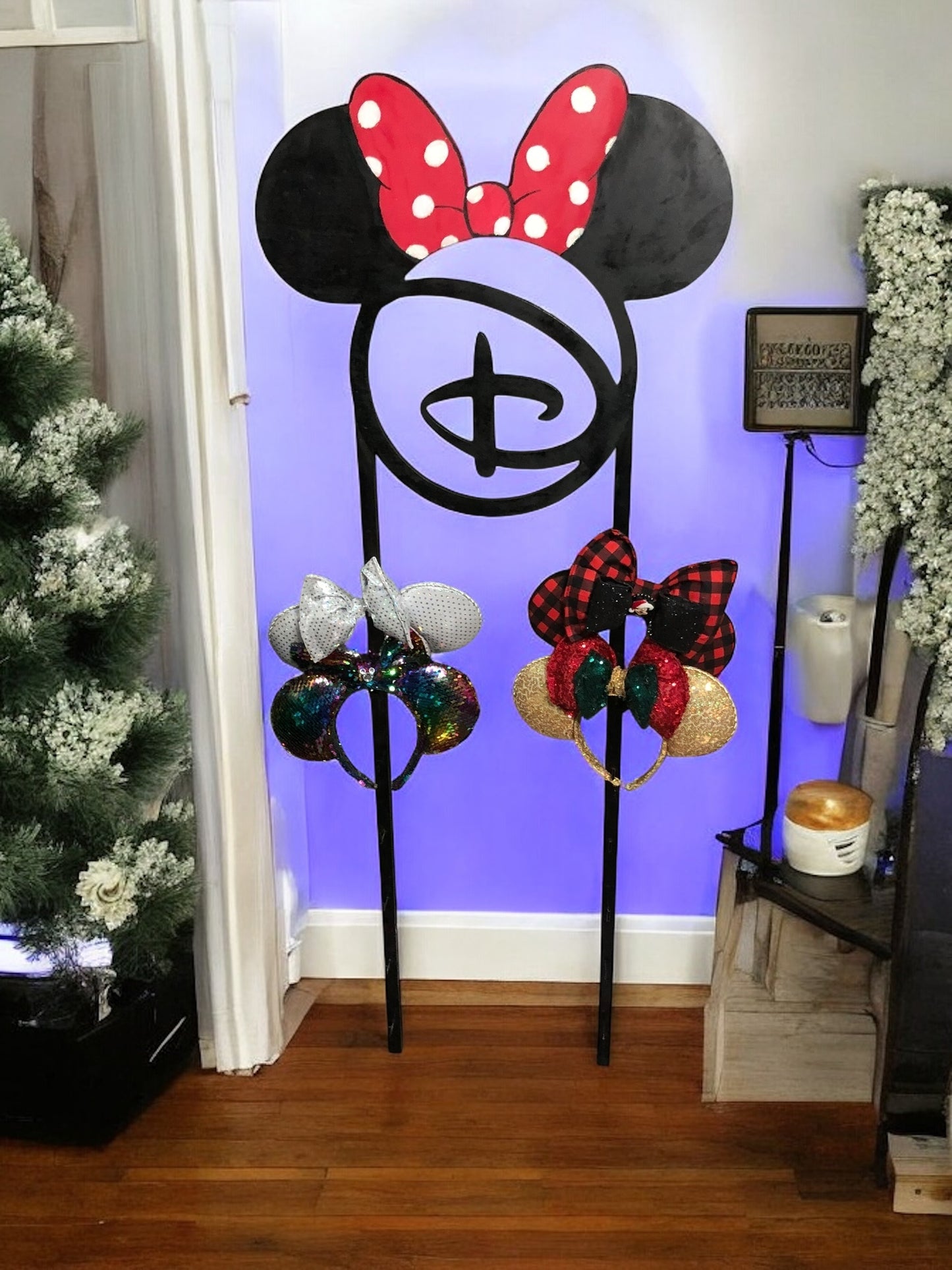 Minnie Mouse Headband or Jewelry Display with Battery and remote operated multicolor LED lights, Disney theme